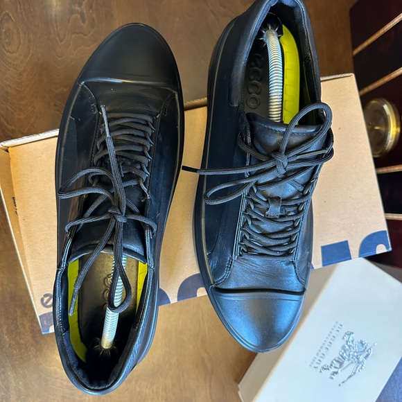 ECCO shoe, super comfortable - Picture 2 of 7